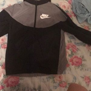 Nike kids windbreaker Xrtra Large